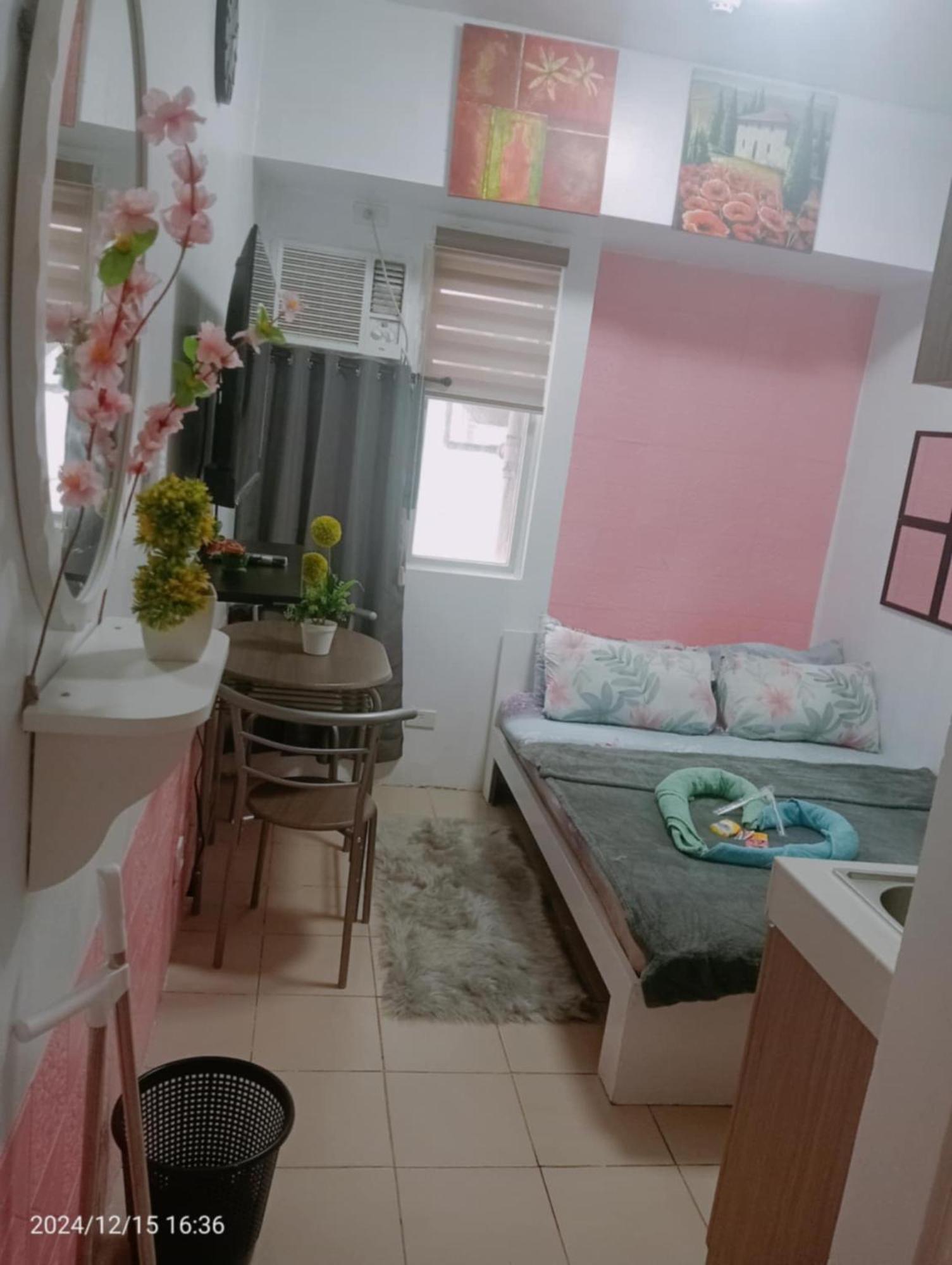 Urban Deca Staycation Mandaluyong Dış mekan fotoğraf